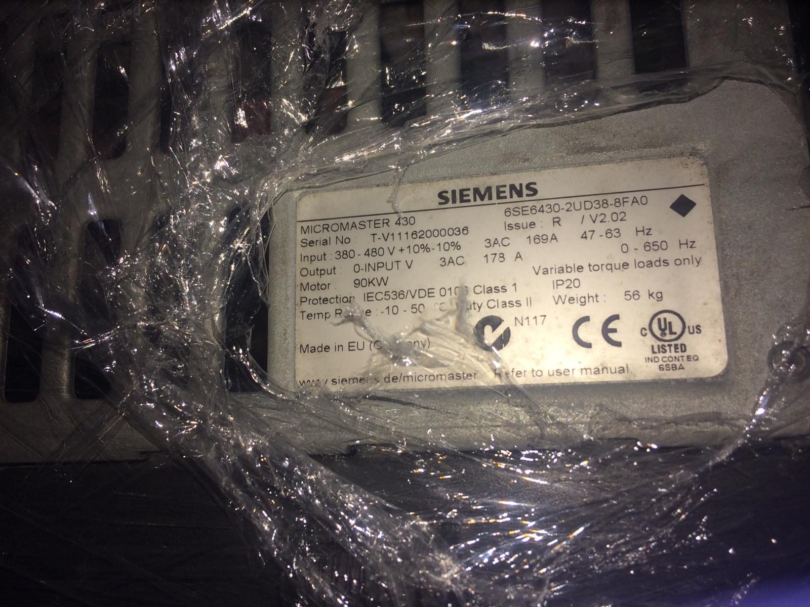 Variador de Frecuencia Siemens Micromaster 430 90kW, 380-480V.