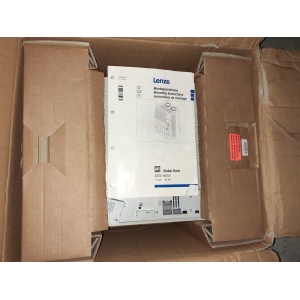 Variador de Frecuencia Lenze E82EV453K4B201, 45 kW, trifásico, 400/500 VAC.