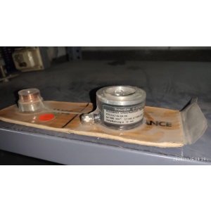 Tacogenerador Thalheim KTD 2-0.7 A4 KA DS para medición de velocidad en aplicaciones industriales.