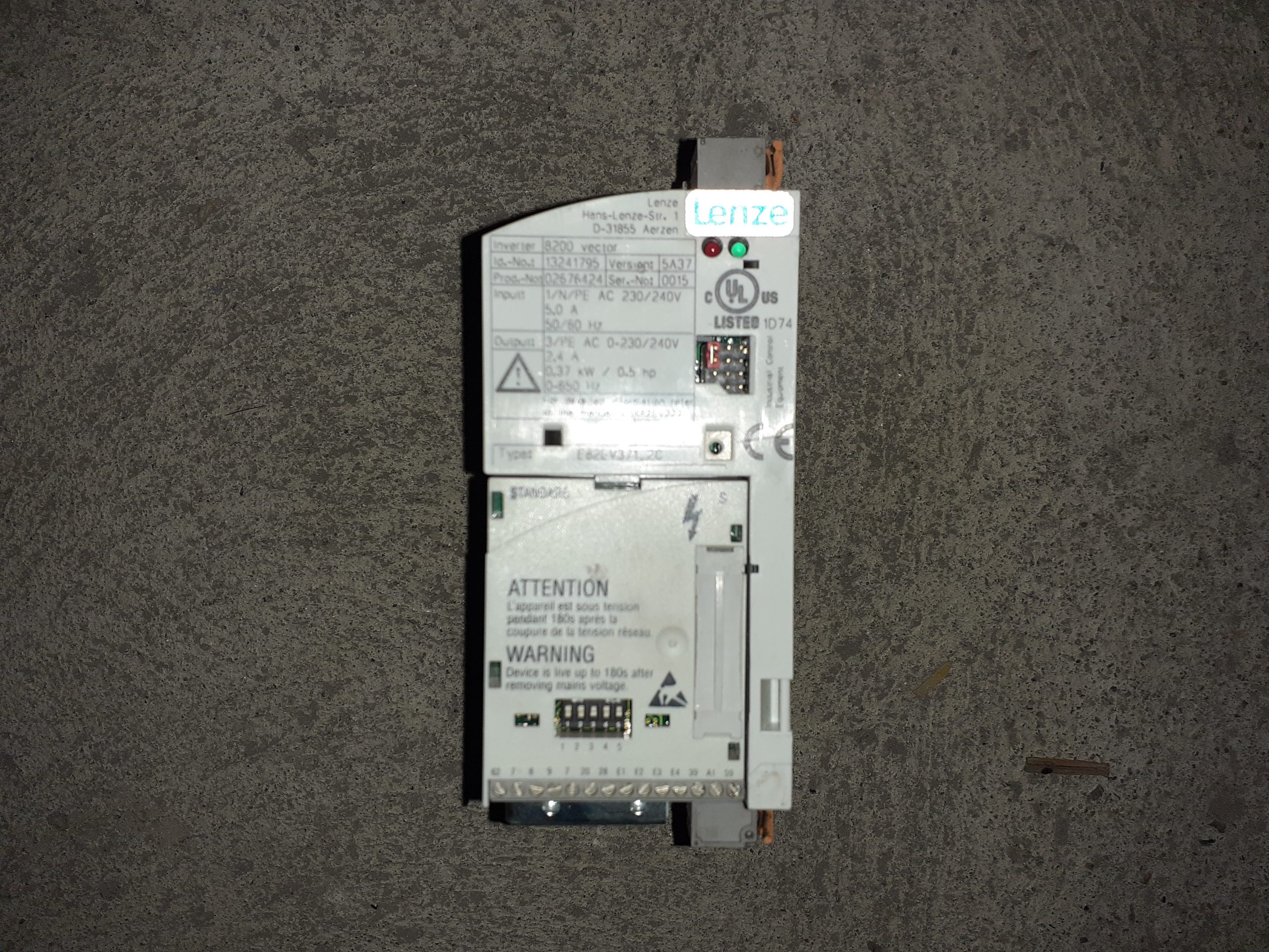 Variador de velocidad Lenze E82EV371_2C