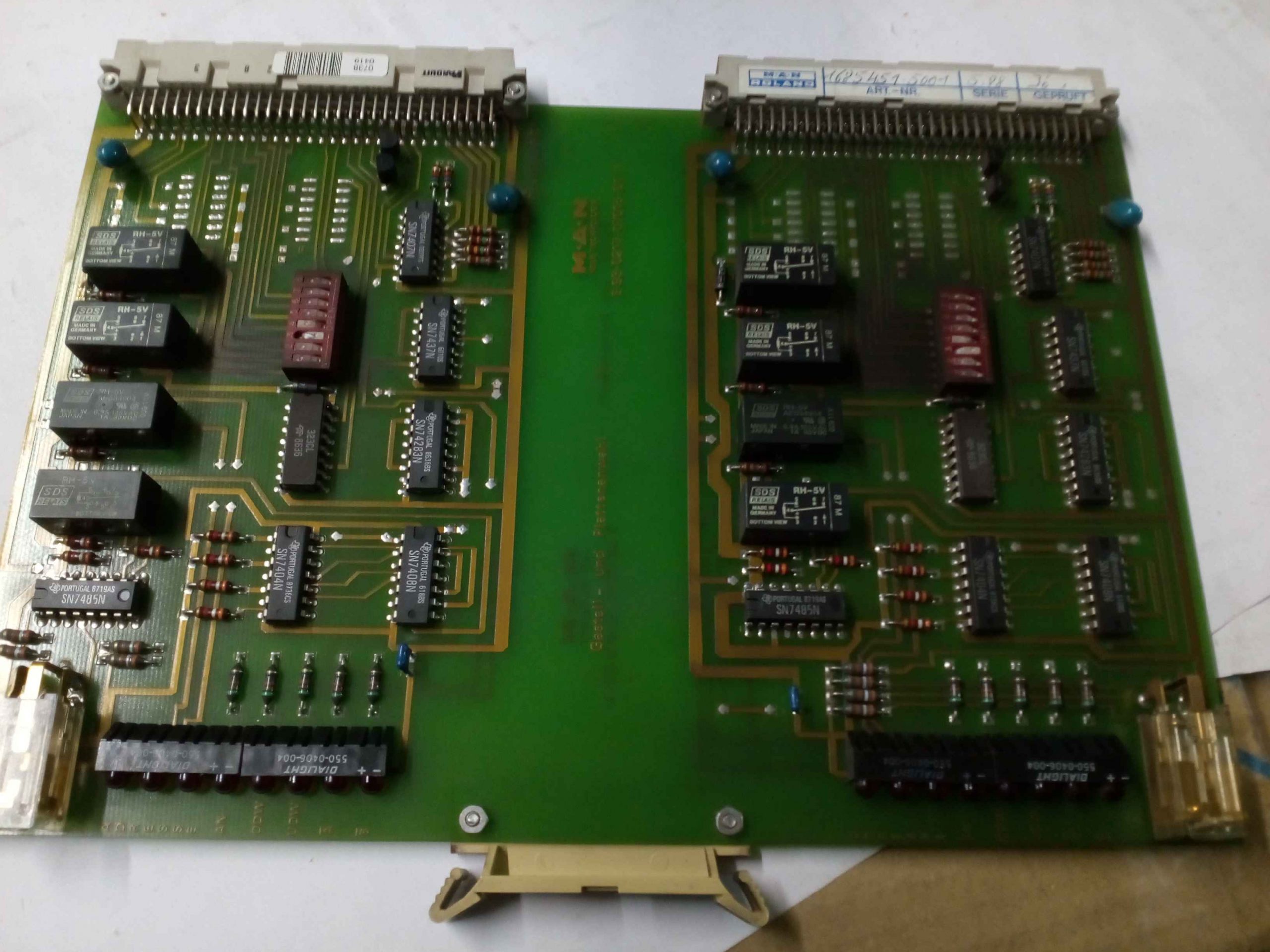 Placa Electrónica Man Roland 16.85451-5001, Tarjeta Multiplexora Analógica para prensas Rotoman.