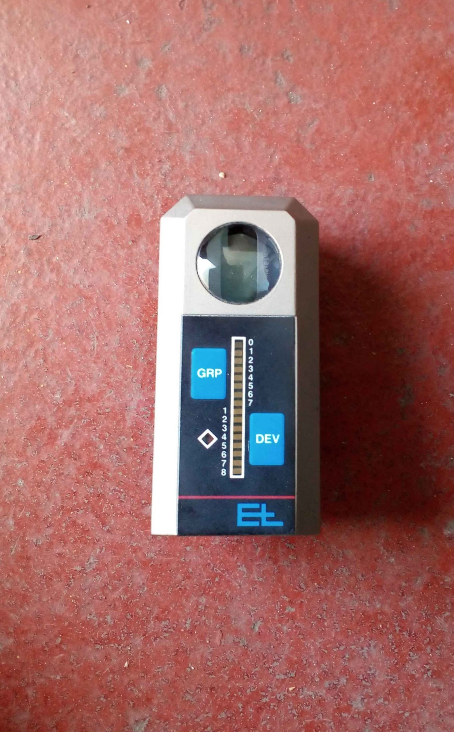 Sensor de Borde por Infrarrojos Erhardt+Leimer FR 5001, detección de alta precisión en materiales opacos.