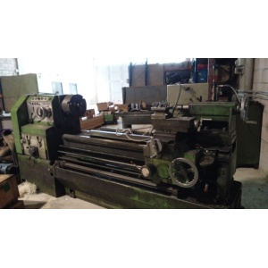 Torno Tadu EN-300 de 1.500 mm de distancia entre puntos