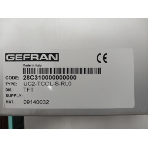 Panel HMI multitáctil Gefran UC2-TCOL-S-RL0 con frontal IP65 para automatización industrial